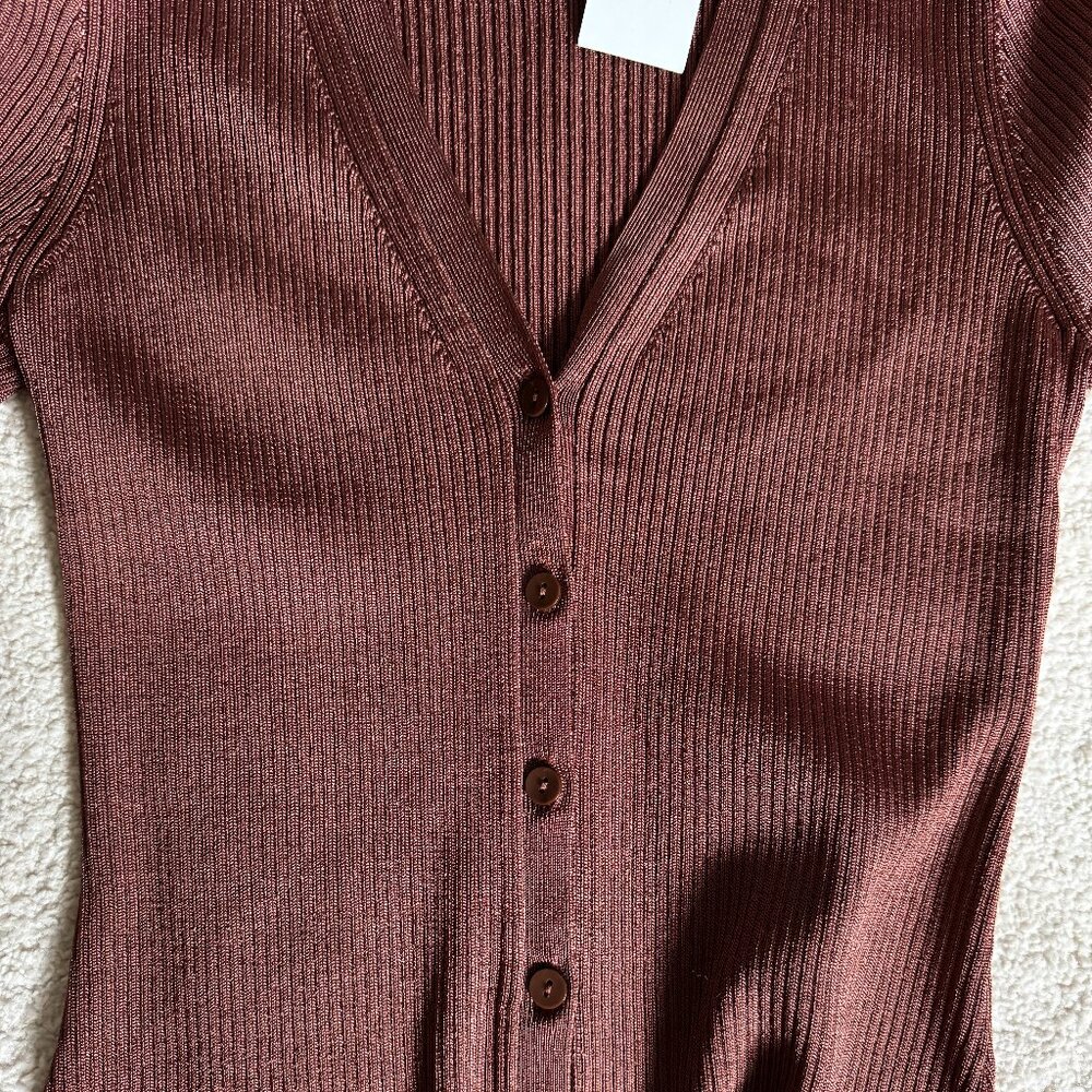 Abercrombie & Fitch Ribbed Button-Up Blouse in Burgundy